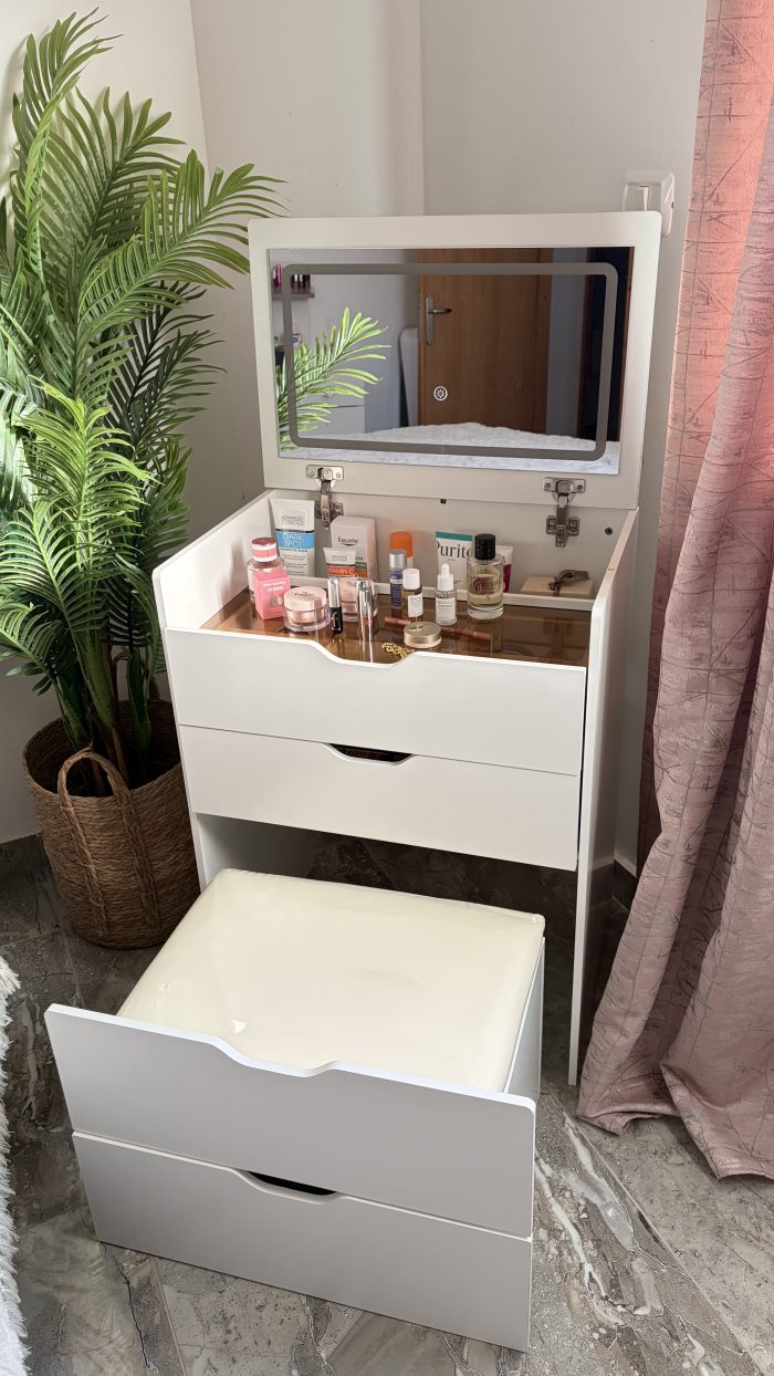 ⁦مكتب مكياج مع اضائة⁩ - الصورة ⁦5⁩